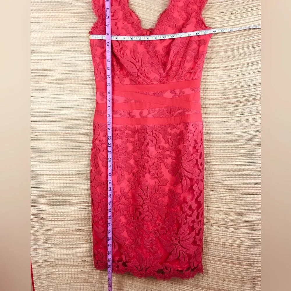 Tadashi Shoji Paillette Lace Double V-Neckline Cocktail Dress Coral / Coral Sz 6